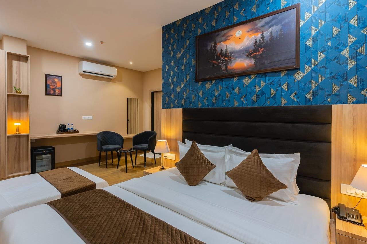 WhatsApp Image 2025-11-19 at 6.57.11 PM