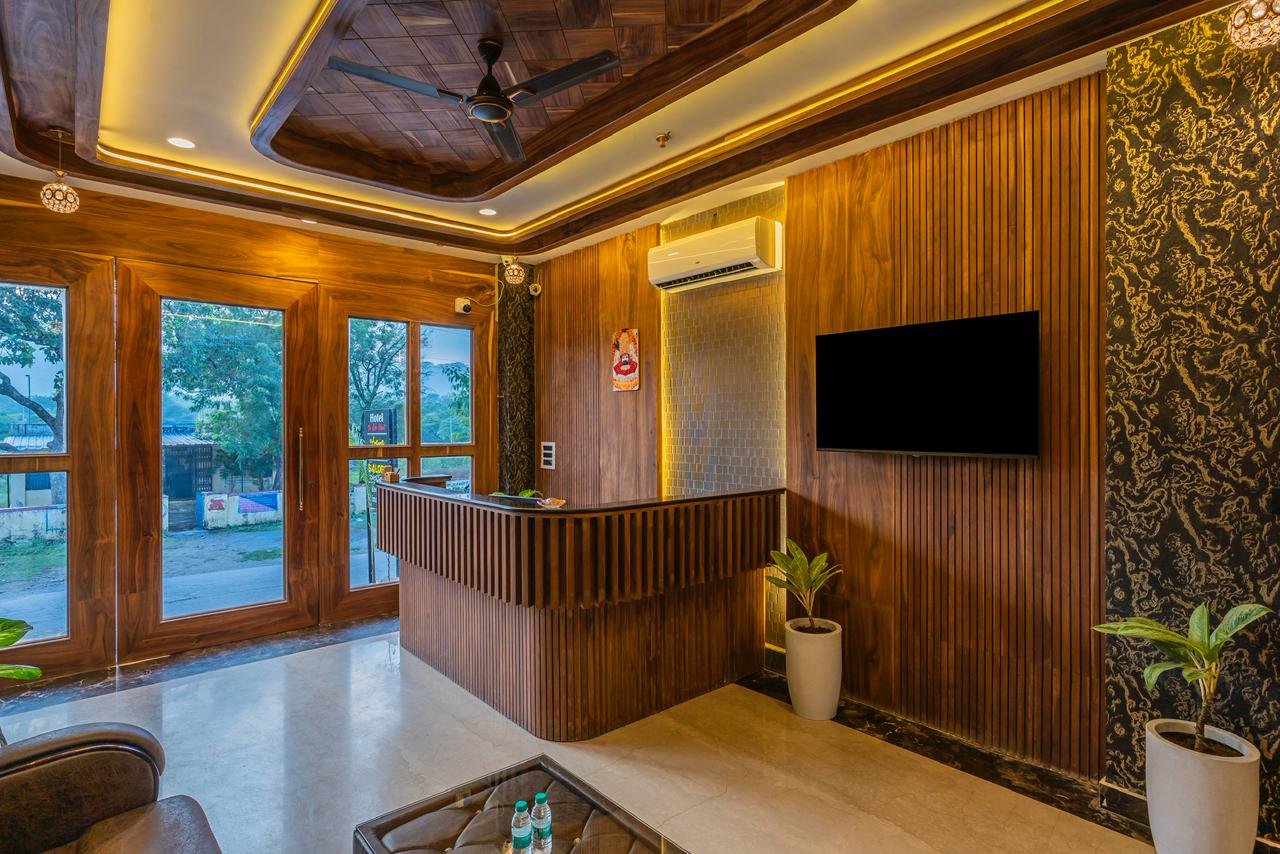 WhatsApp Image 2025-11-19 at 6.57.23 PM (1)